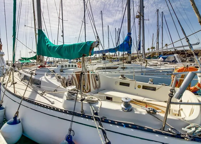 Velero Golf Del Sur Úszó hotel San Miguel de Abona