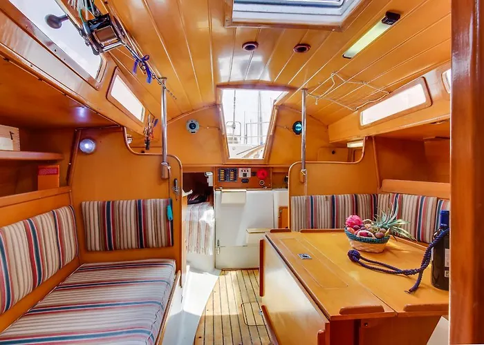 Botel Velero Golf Del Sur *